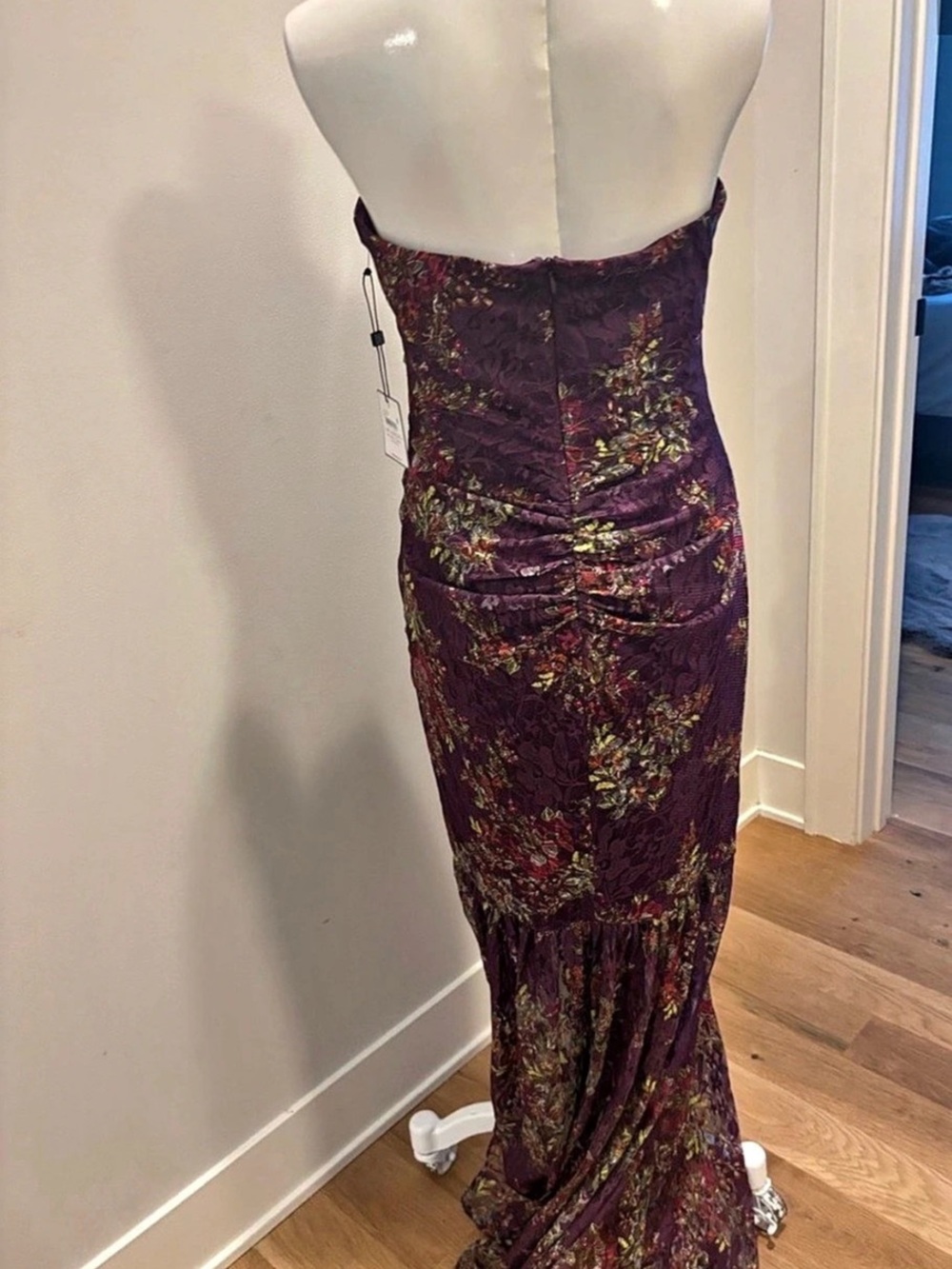 Laundry by Shelli Segal Floral Strapless Maxi Dress in Purple - Picture 6 of 8